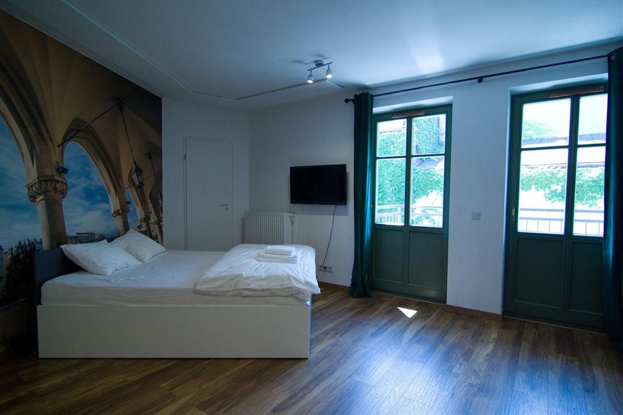 Tweety Cracow House In The Old Town Apartment Krakow Bagian luar foto